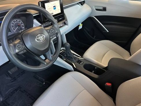 Used 2025 Toyota Corolla Cross L FWD image 10