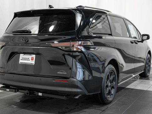 New 2026 Toyota Sienna XLE Woodland Edition image 4