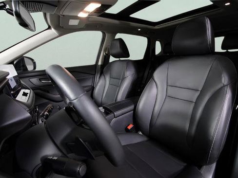 Certified 2024 Nissan Rogue SL w/ SL Premium Package image 17