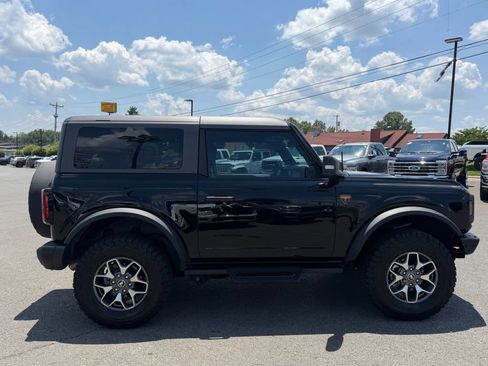 Used 2023 Ford Bronco Badlands AWD/4WD image 2