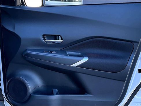 Certified 2024 Nissan Kicks SV image 21