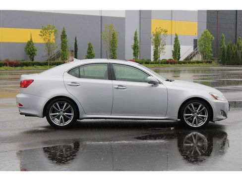 Used 2008 Lexus IS 250 RWD image 4
