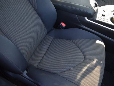 Used 2024 Toyota Highlander LE image 24