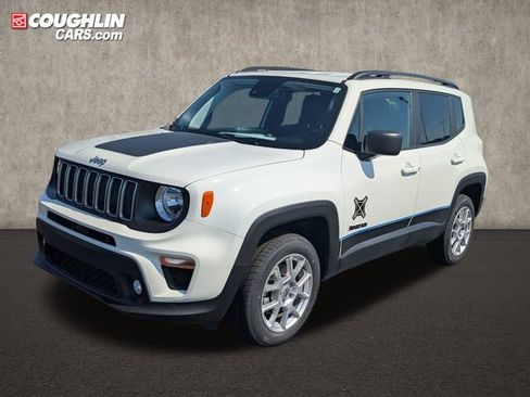 Used 2023 Jeep Renegade Latitude w/ Premium Group AWD/4WD image 3