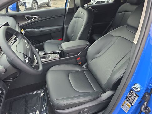 New 2026 Kia Sportage EX w/ EX Panorama Roof Package image 17