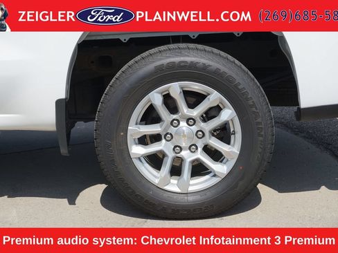 Used 2023 Chevrolet Silverado 1500 LT AWD/4WD image 9