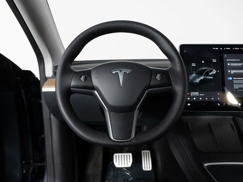 Used 2022 Tesla Model Y Performance image 31
