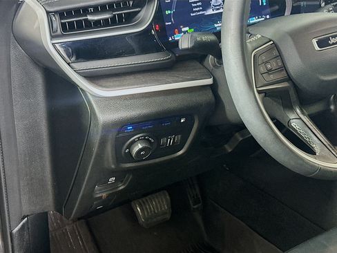 Used 2022 Jeep Grand Cherokee Limited 4xe AWD/4WD image 17
