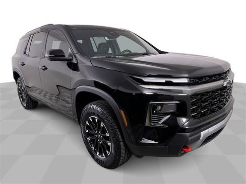 New 2026 Chevrolet Traverse Z71 w/ Driver Confidence Package image 2