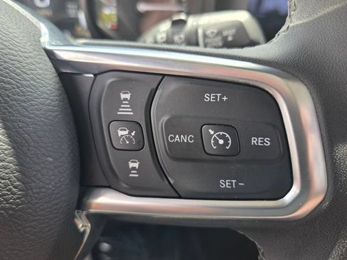 Certified 2025 Jeep Wrangler Unlimited Sahara AWD/4WD image 29