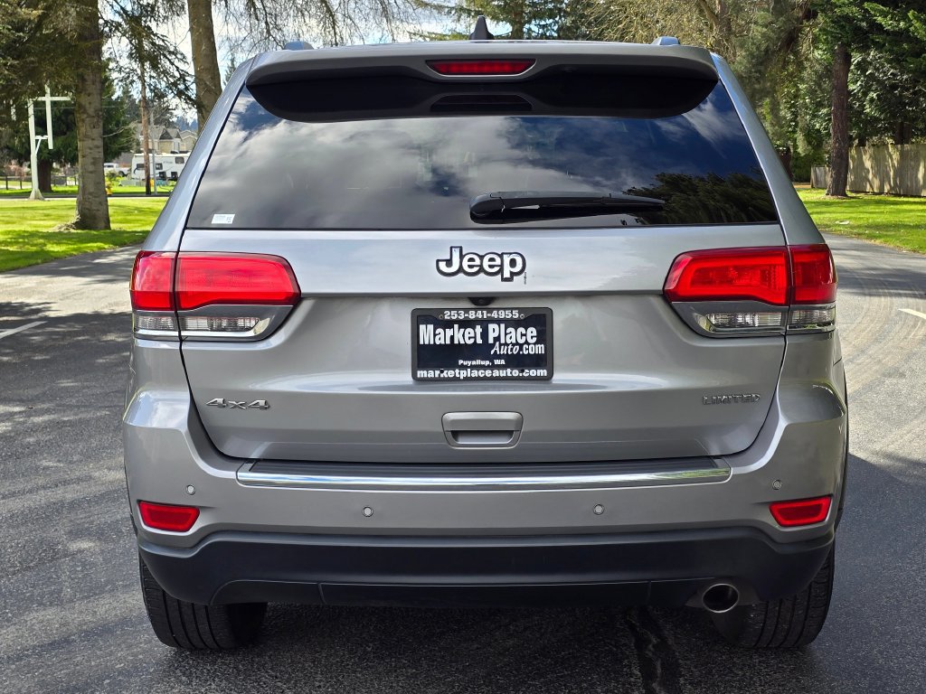 Used 2017 Jeep Grand Cherokee Limited w/ Luxury Group II AWD/4WD image 5