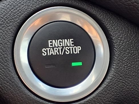 Used 2024 Chevrolet Equinox LT image 19