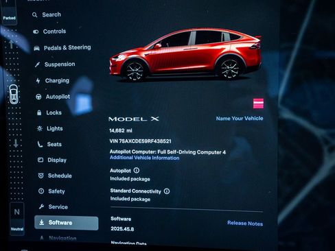 Used 2024 Tesla Model X image 61