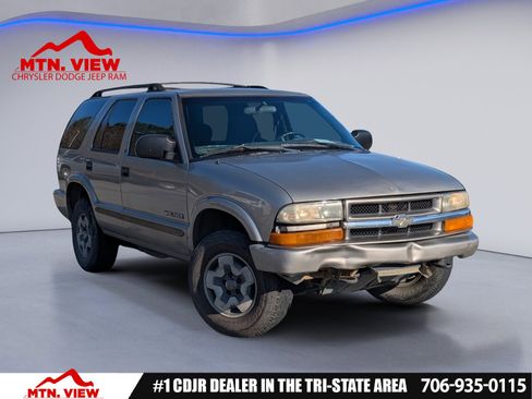 Used 2002 Chevrolet Blazer LS w/ Preferred Equipment Group image 1