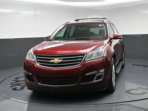 Used 2015 Chevrolet Traverse LT w/ Style and Technology Package AWD/4WD image 5