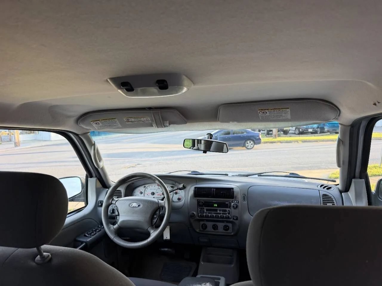 Used 2003 Ford Explorer Sport Trac XLT RWD image 33