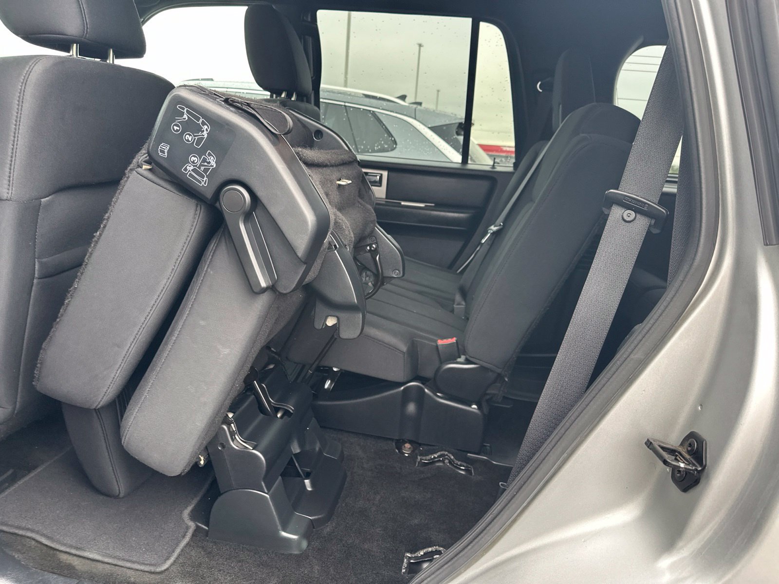 Used 2017 Ford Expedition XLT AWD/4WD image 30