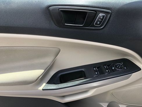 Used 2020 Ford EcoSport S AWD/4WD image 18