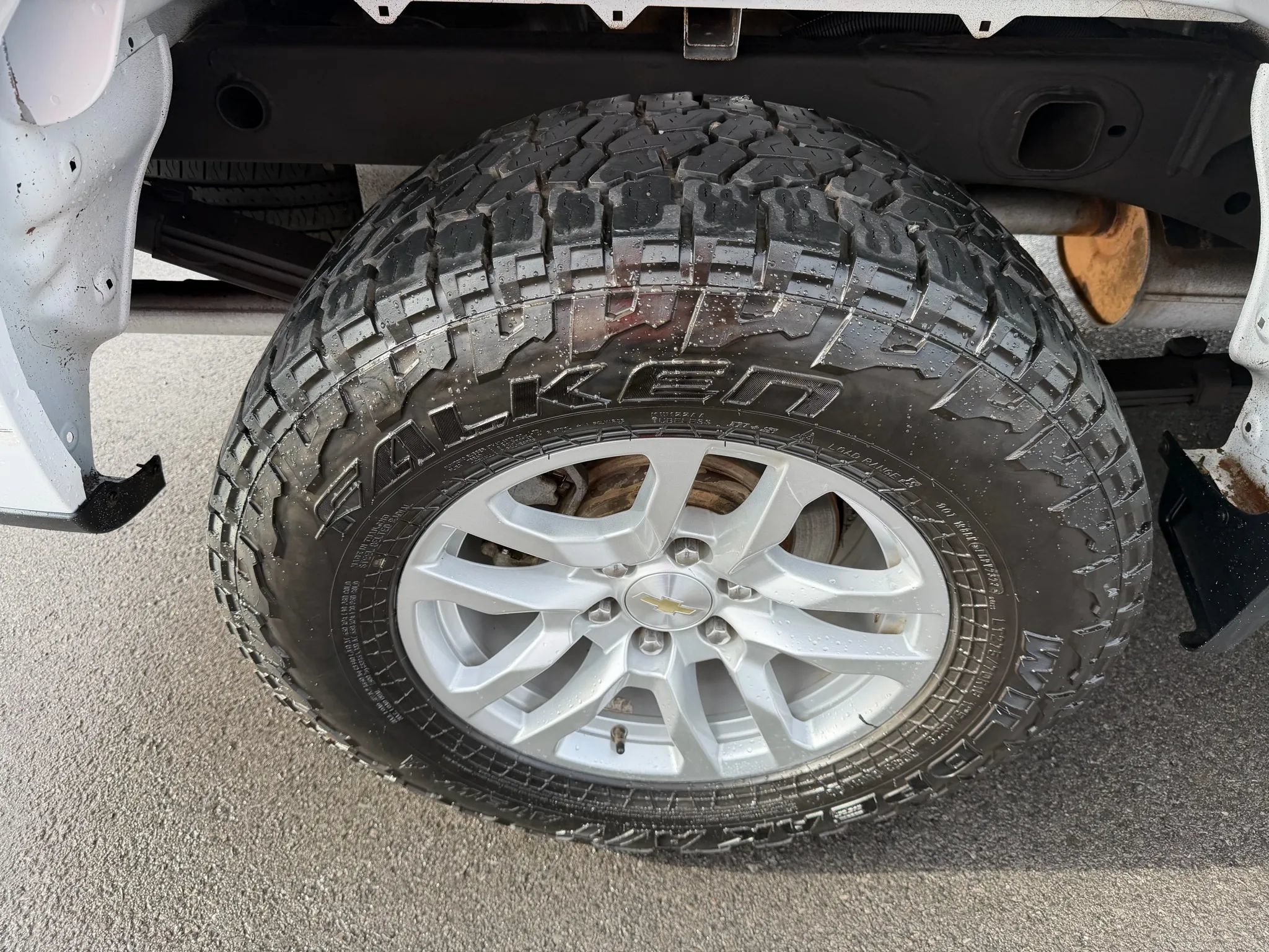 Used 2021 Chevrolet Silverado 1500 LT w/ Z71 Off-Road Package AWD/4WD image 15