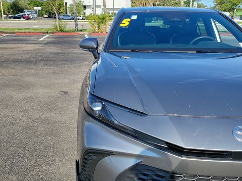 Used 2025 Toyota Camry LE FWD image 7