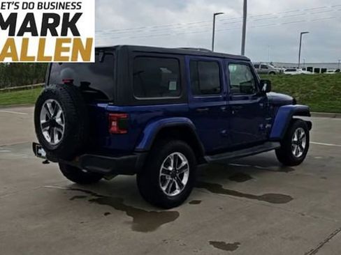 Used 2018 Jeep Wrangler Unlimited Sahara image 8