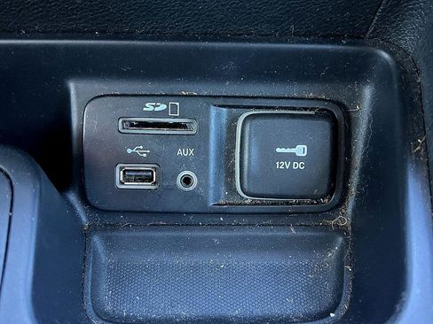 Used 2015 Jeep Cherokee Trailhawk w/ Comfort/Convenience Group image 27