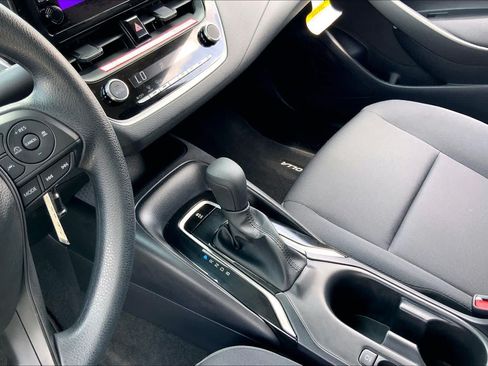 Used 2026 Toyota Corolla LE FWD image 16
