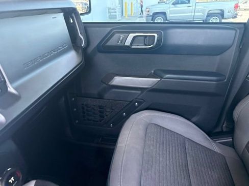 Used 2021 Ford Bronco Outer Banks w/ Sasquatch Package AWD/4WD image 31