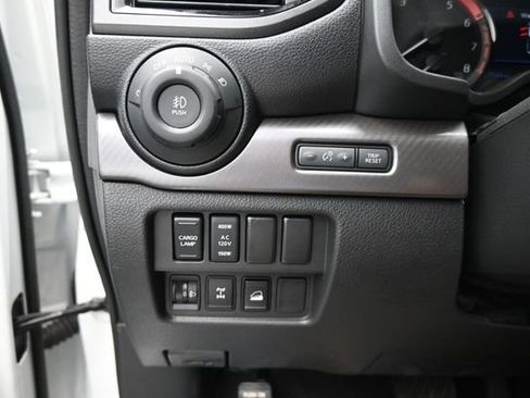 Used 2023 Nissan Titan PRO-4X w/ Pro-4x Convenience Package AWD/4WD image 31
