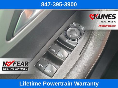 Used 2025 Chevrolet Blazer LT FWD image 30