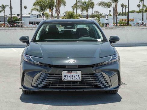 Used 2026 Toyota Camry XLE w/ Premium Package FWD image 3