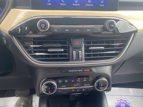 Used 2022 Ford Escape Titanium w/ Titanium Elite Package image 23