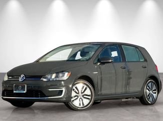 Used 2019 Volkswagen e-Golf SE w/ Driver Assistance Package video 1