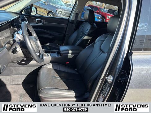 Used 2021 Kia Sorento S image 13