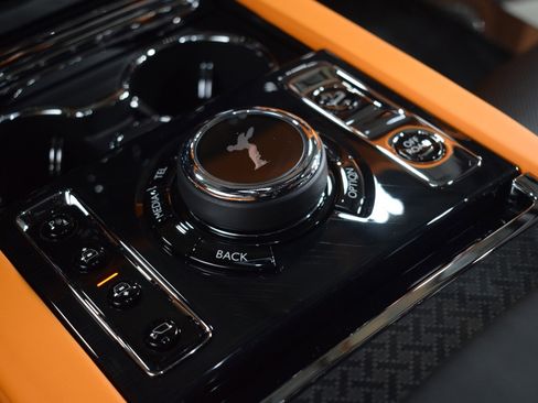 New 2026 Rolls-Royce Cullinan Black Badge image 35