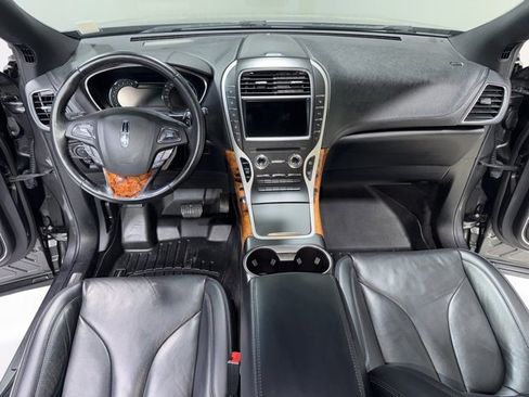 Used 2018 Lincoln MKX Reserve w/ Driver Assistance Package image 17