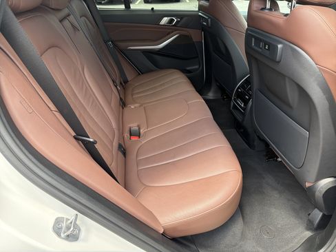 Used 2022 BMW X5 sDrive40i w/ Premium Package RWD image 17