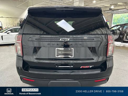Used 2024 Chevrolet Suburban RST w/ Luxury Package AWD/4WD image 7