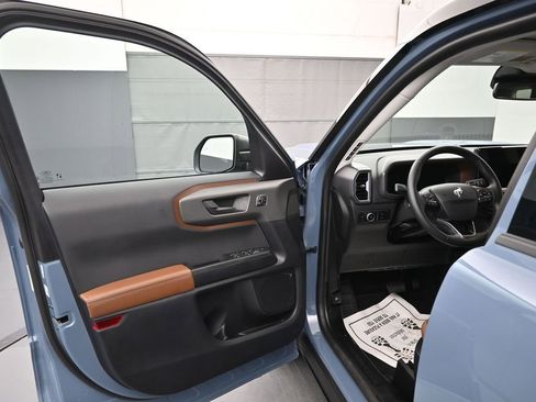 Certified 2025 Ford Bronco Sport Outer Banks w/ Outer Banks Tech Package+ image 9