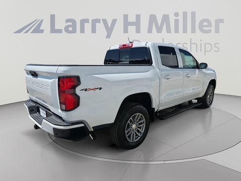 New 2026 Chevrolet Colorado LT w/ LT Convenience Package AWD/4WD image 13