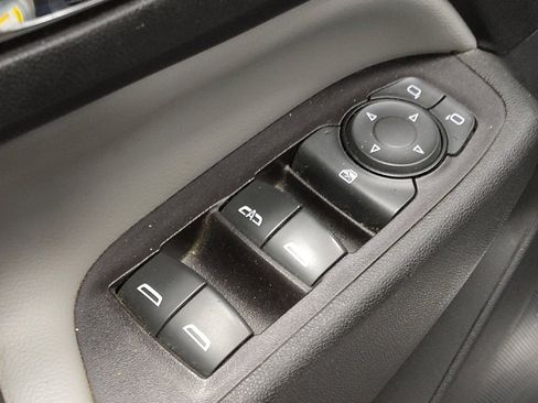 Used 2020 Chevrolet Equinox LS w/ LS Convenience Package image 27