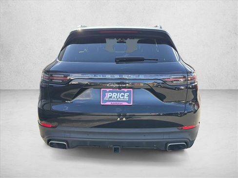Used 2022 Porsche Cayenne image 6