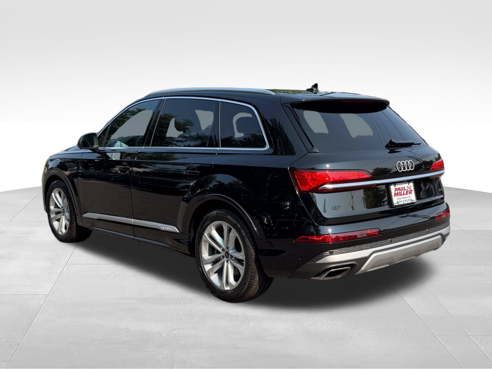 Used 2025 Audi Q7 3.0T Premium Plus w/ Premium Plus Package AWD/4WD image 5