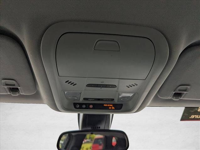 Used 2021 Chevrolet Blazer LT FWD image 20