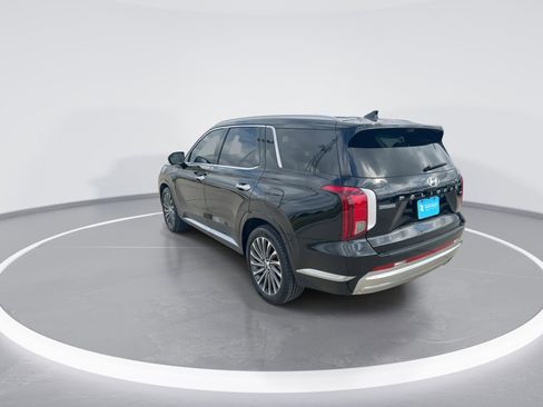 Used 2023 Hyundai Palisade Calligraphy image 6