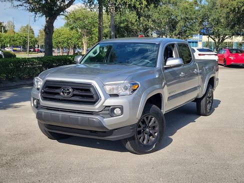 Used 2023 Toyota Tacoma SR5 w/ Technology Package RWD image 1