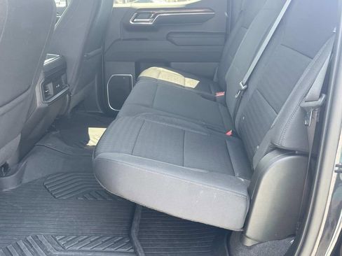 Used 2023 Chevrolet Silverado 1500 LT image 11