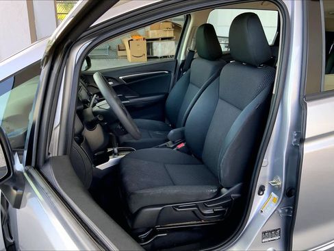 Used 2018 Honda Fit LX image 8