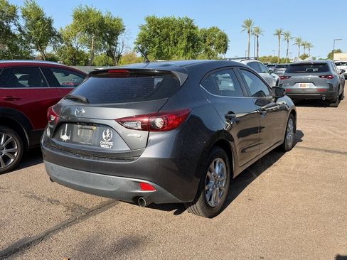 Used 2016 MAZDA MAZDA3 i Sport w/ Preferred Equipment Package FWD image 4