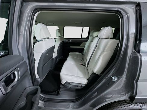 New 2026 Hyundai Santa Fe SE FWD image 16